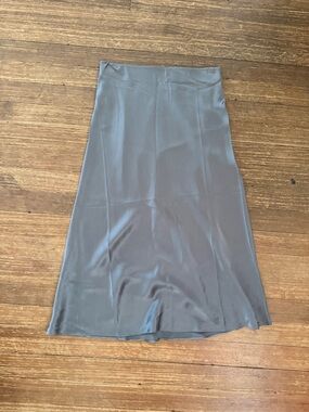 Quince 100% Silk Midi Skirt in Slate Gray Size Medium